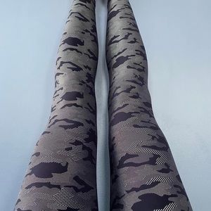 Zyia Silver Camo Supreme (8-10)